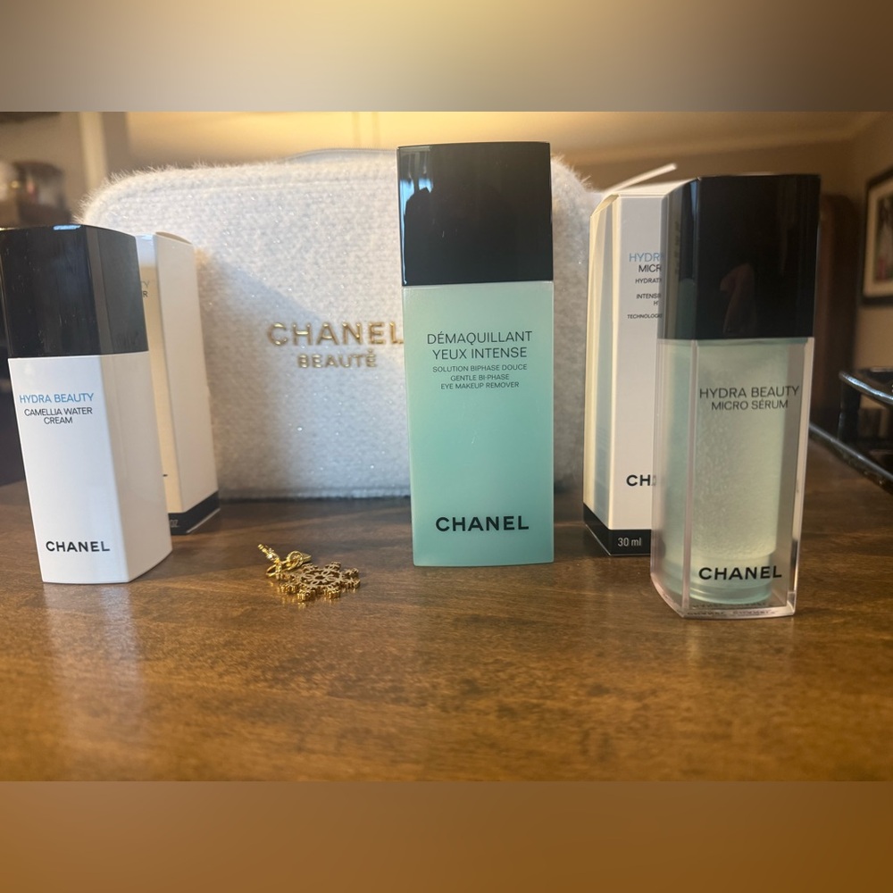 Chanel Layers of Hydration Skincare Set